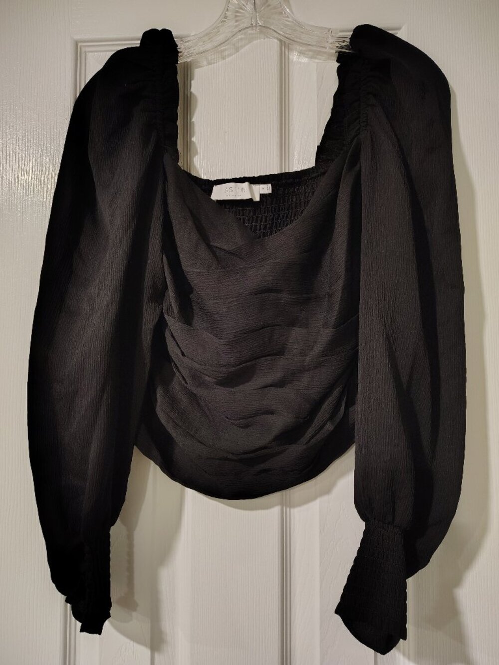 ASTR The Label Black Ruched Long Sleeve Top